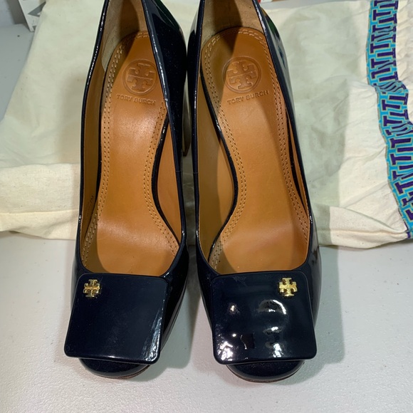 Tory Burch / Bright leather square toe - Picture 1 of 6